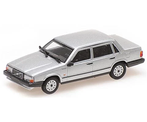 1986 Volvo 740 GL in Silver - MINICHAMPS