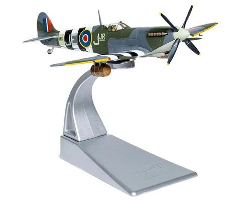 Supermarine Spitfire Mk IX W/Cdr - J E Johnson