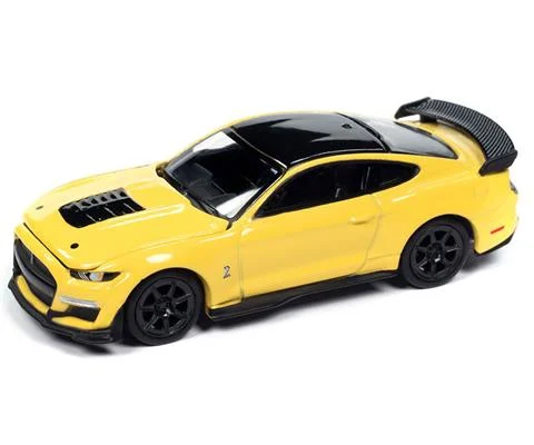 2021 Ford Mustang Shelby GT500 Carbon Fiber in Grabber Yellow with Black Roof - AUTO WORLD