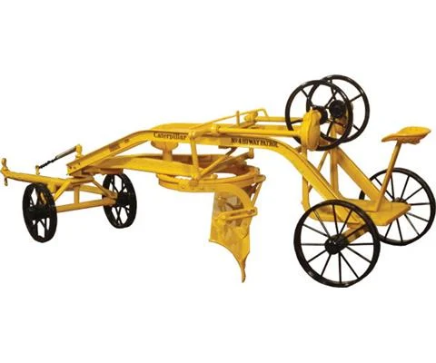 Caterpillar No 4 Hi-Way Patrol with Black Wheels