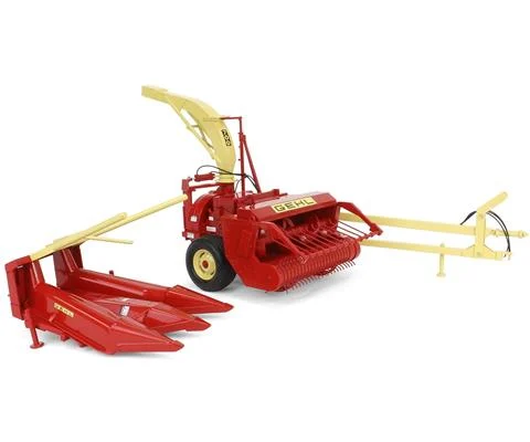 GEHL 700 Chopper with Corn and Hay Heads - SPECCAST