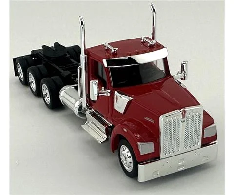 Kenworth W990 3-Axle Day Cab in Red
