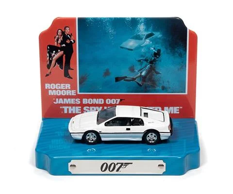 James Bond - 1976 Lotus Espirit in White with Tin - The Spy Who Loved Me