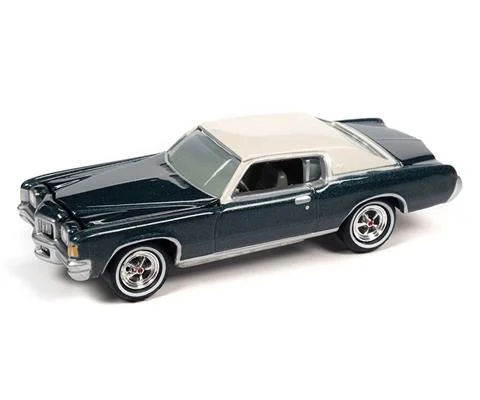 1971 Pontiac Grand Prix in Bluestone Gray Metallic - JOHNNY LIGHTNING