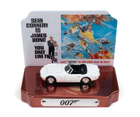 James Bond - You Only Live Twice - Silver Screen Dioramas - 1967 Toyota 2000 GT in White with Collectible
