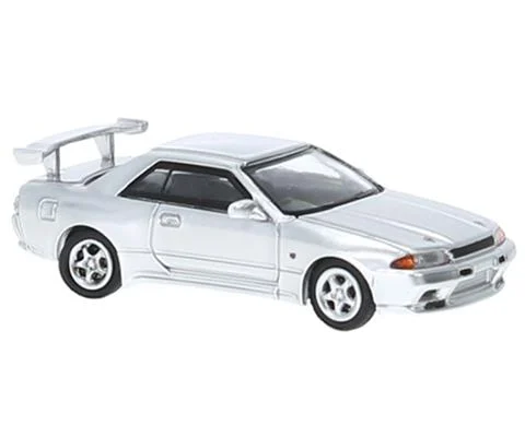 Nissan Skyline GT-R R32 in Silver