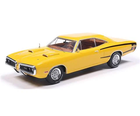 1970 Dodge Coronet Super Bee in Top Banana Yellow - IXO AMERICA