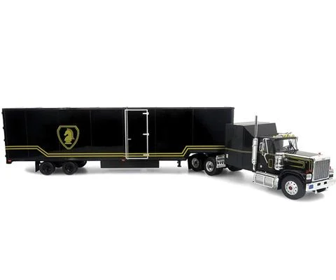 F L A G - 1980 GMC General with Trailer in Black and Gold